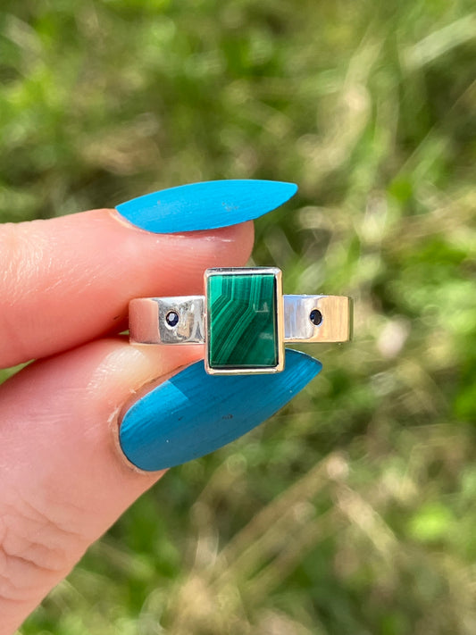Malachite, Black Sapphire and Sterling Silver Ring - UK Size M/US Size 6.75