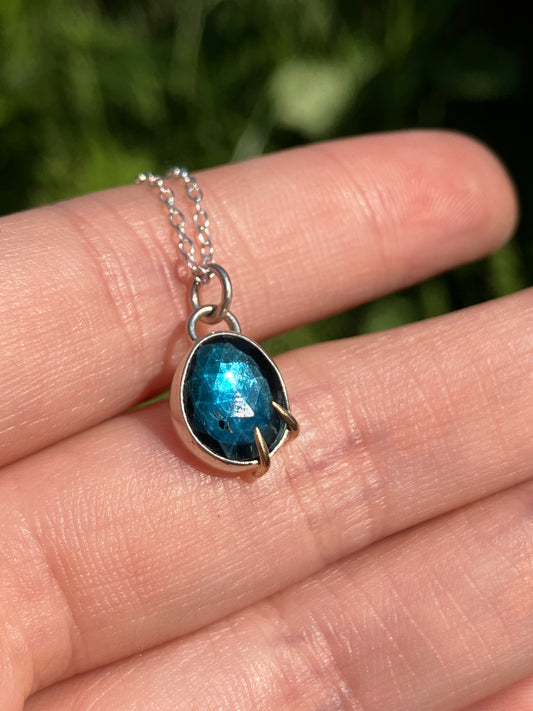 London Blue Topaz and Sterling Silver Pendant Necklace with 9ct Gold Claw Detail on Sterling Silver Chain