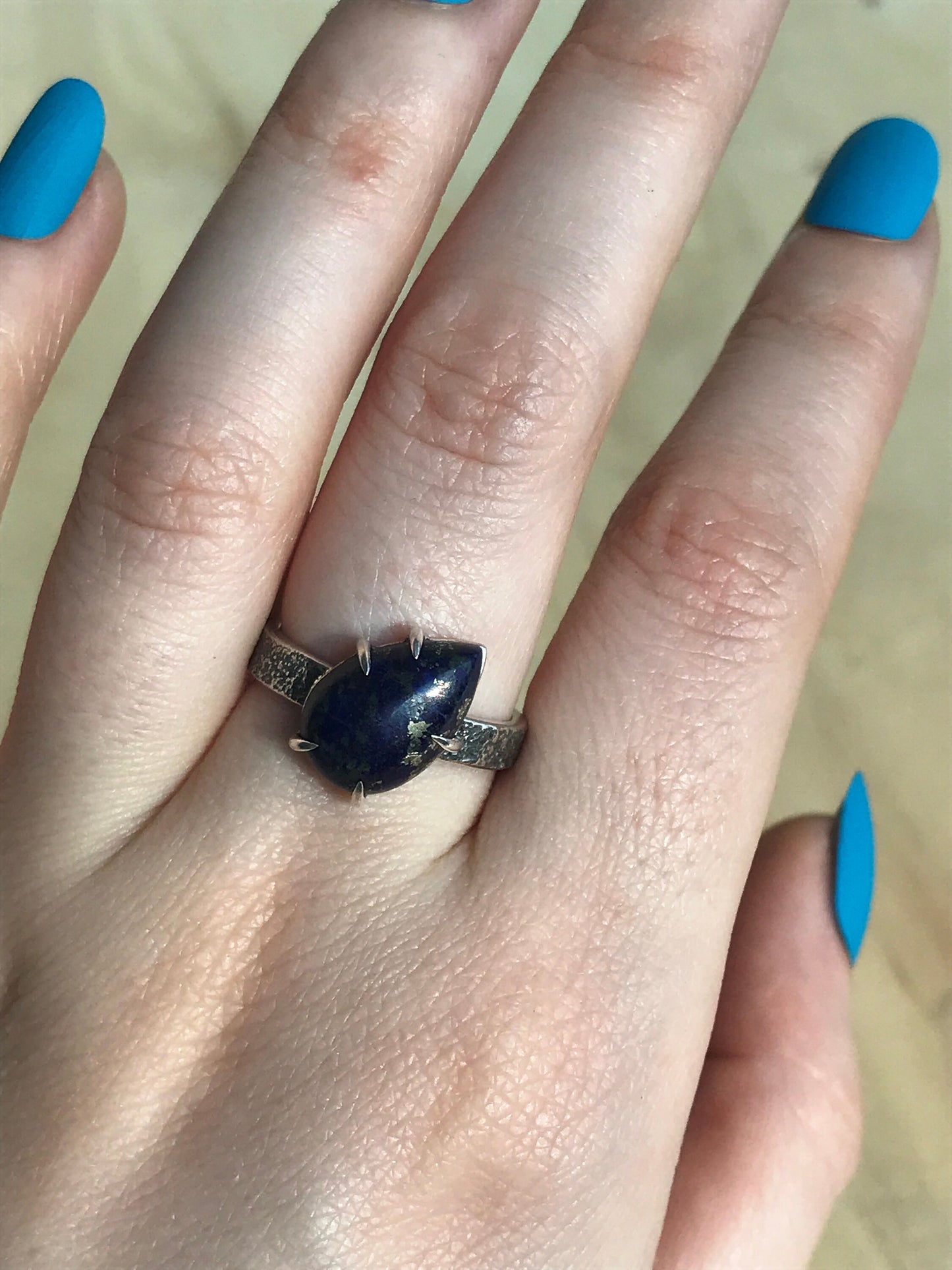 Claw Set Lapis Lazuli and Sterling Silver Ring with Textured Band Detail - UK Size O