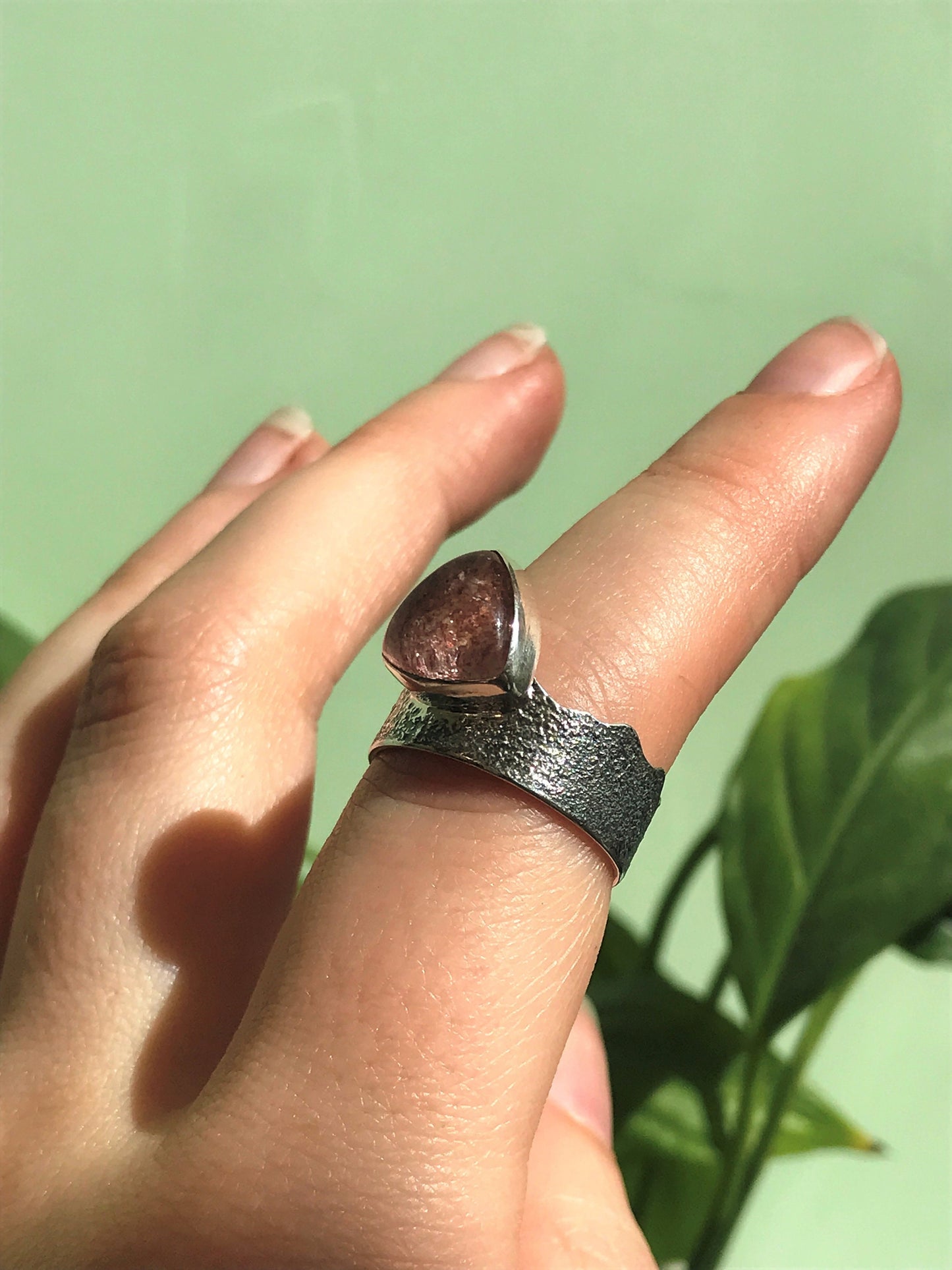 Strawberry Quartz and Sterling Silver Textured Ring with Wavy Details - UK Size N