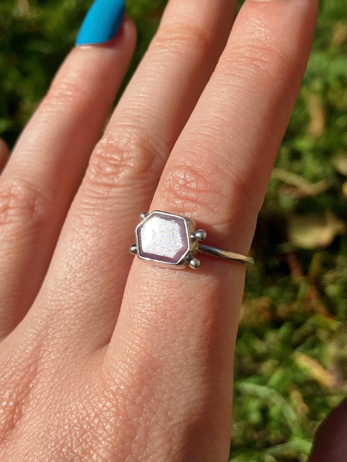 Metallic Plum Sapphire and Sterling Silver Granulation Ring - UK Size L