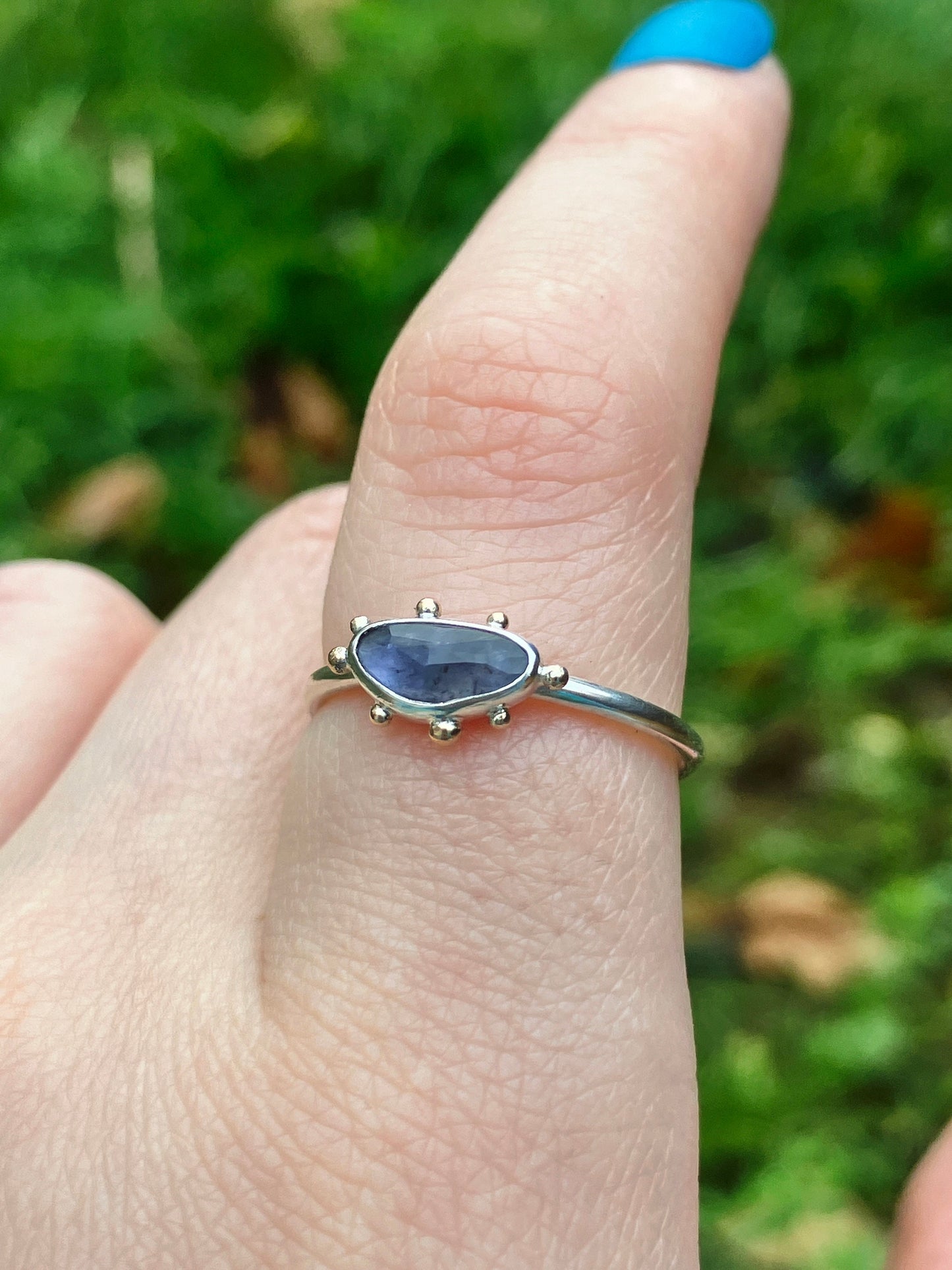 Iolite, 9ct Gold and Sterling Silver Ring with Granulation Details - UK Size O