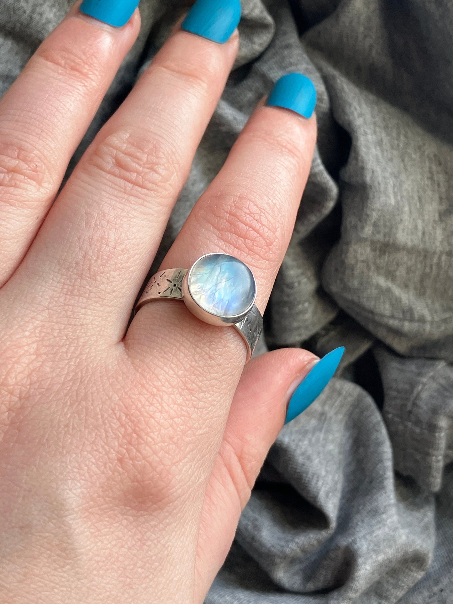 Rainbow Moonstone and Sterling Silver Starry Textured Ring - UK Size P
